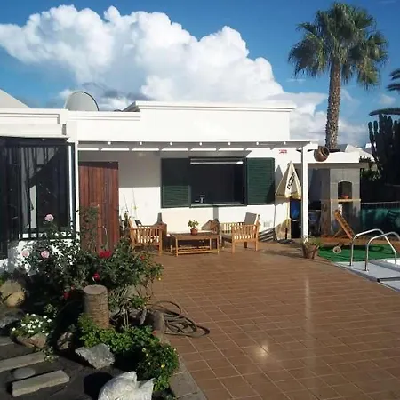 Playa Blanca Sleeps 6 Pool Wifi T691312
