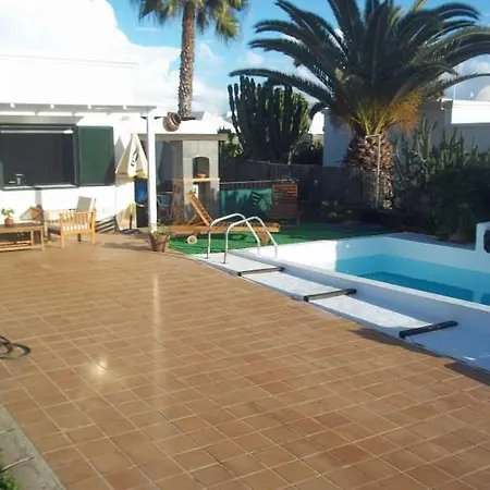 Villa Playa Blanca Sleeps 6 Pool Wifi T691312 Playa Blanca (Lanzarote)