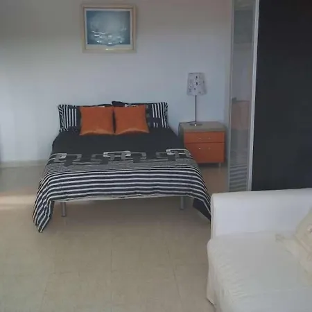 Playa Blanca Sleeps 6 Pool Wifi T691312 *