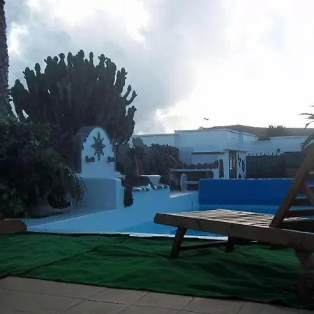Playa Blanca Sleeps 6 Pool Wifi T691312 Playa Blanca (Lanzarote)