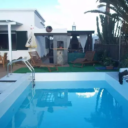 Playa Blanca Sleeps 6 Pool Wifi T691312 * Playa Blanca (Lanzarote)